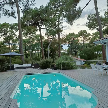 Spacieuse Villa, Ensoleillee, Piscine Chauffee A Le Moulleau 빌라 아르카숑